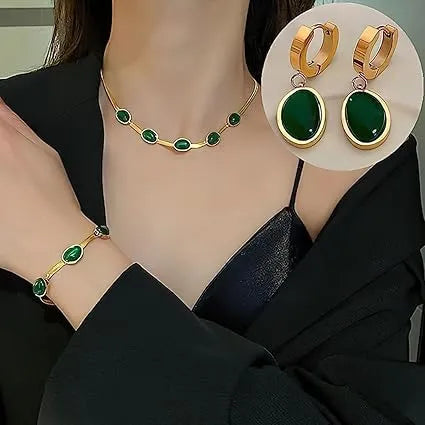 Emerald jewelry set 3 pièce